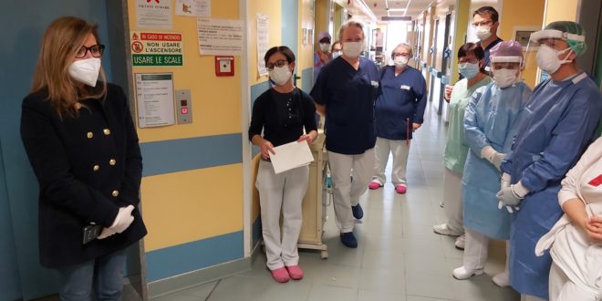 Il sindaco Patrizia Barbieri in visita all'Ospedale di Piacenza